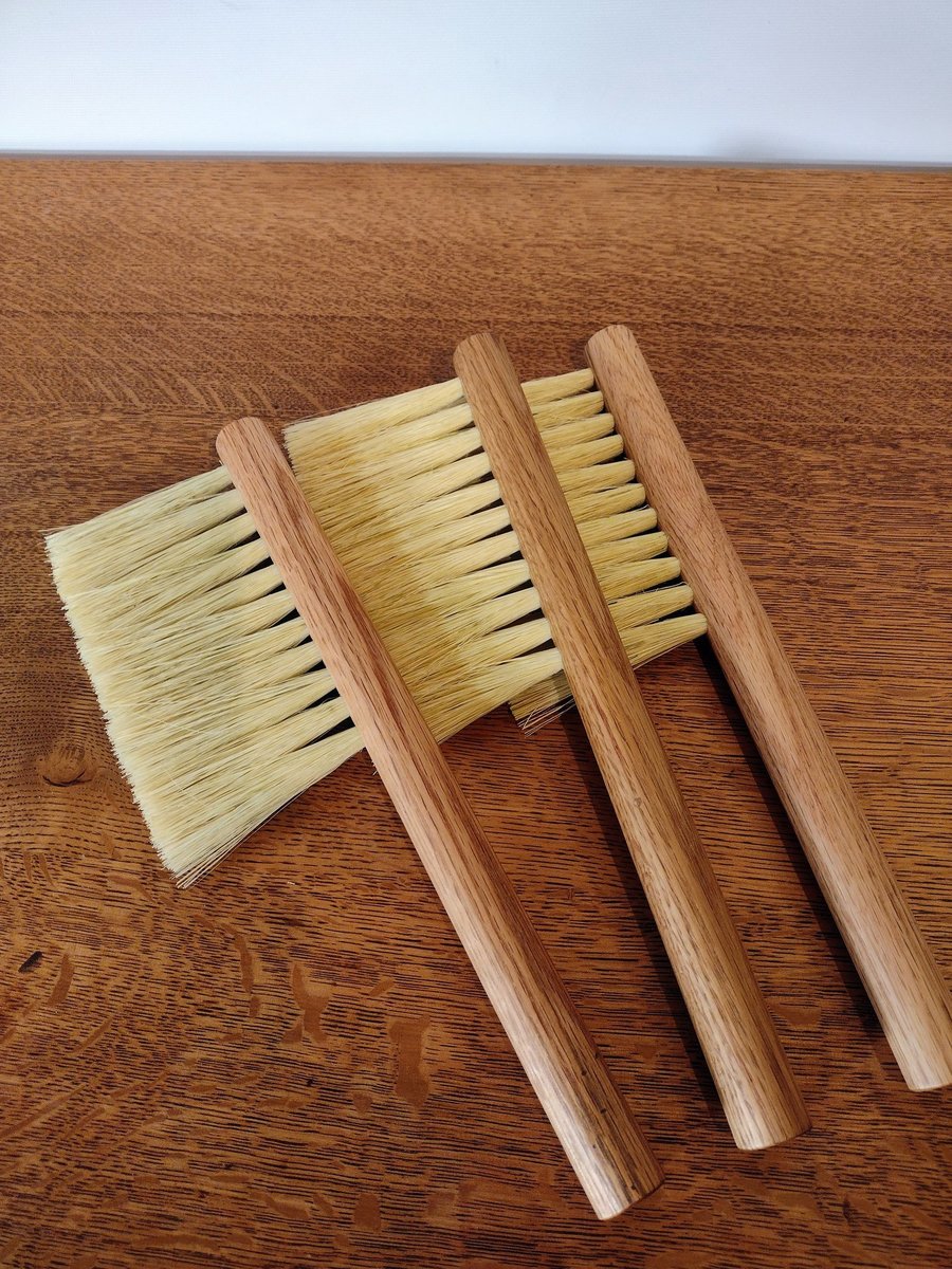 Shaker Style Hand Brush